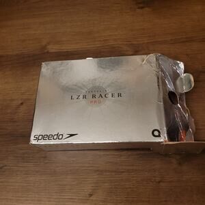 speedo LZR racer pro fastskin  female recordbreaker kneeskin sz 27 worn once